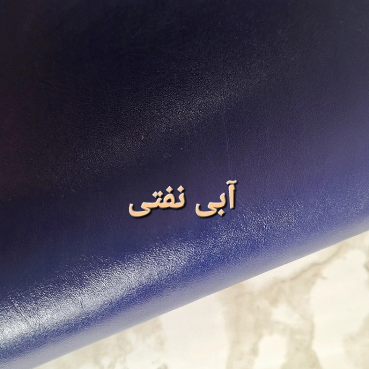 دستبند چرم طبیعی دستساز با بافت سه تایی یک تکه